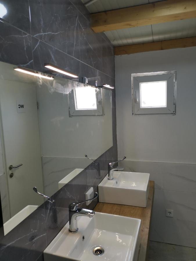 Camper For Two Hotel บานโจเล ภายนอก รูปภาพ